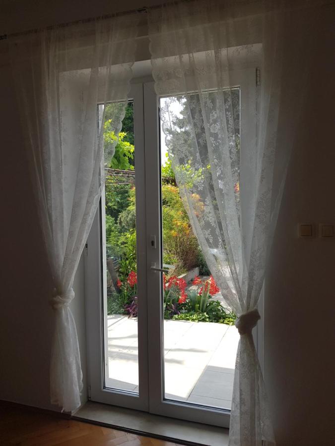Apartments Joko Omis Exterior photo
