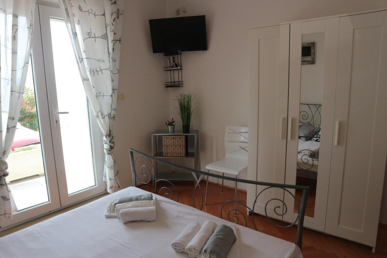 Apartments Joko Omis Exterior photo